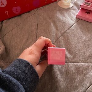 Jeffree Star the gloss in shade let me be perfectly clear